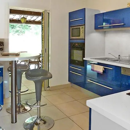 Vakantiehuis Charming With Garden And Private Pool,
